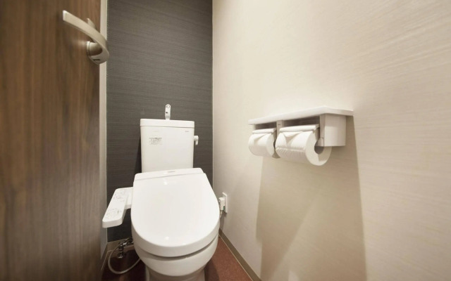 Centurion Ladies Hostel Ueno Park - Caters to Women