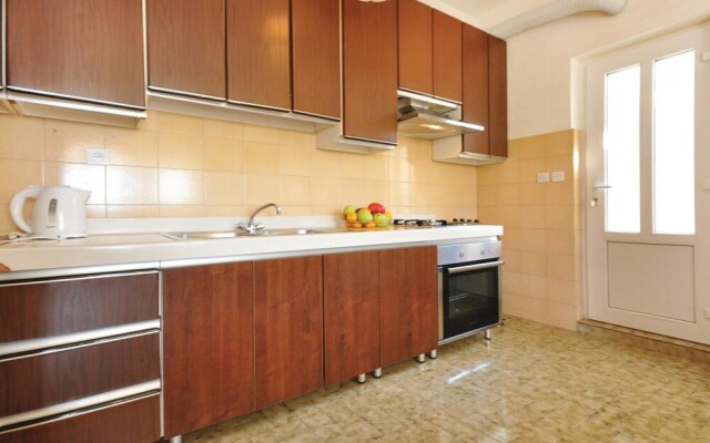 Beautiful Apartment in Lokva Rogoznica With 2 Bedrooms and Internet