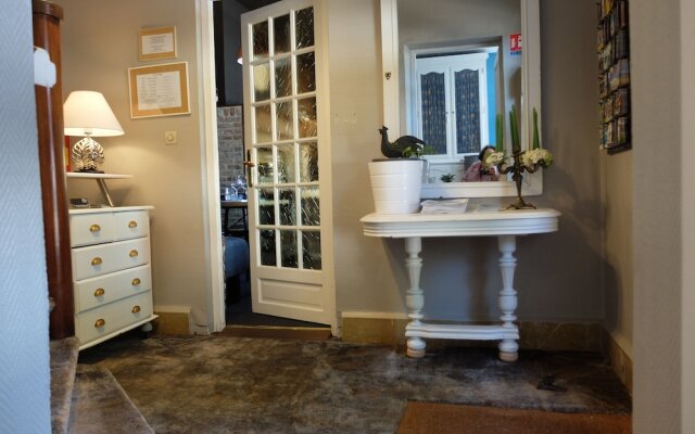 Hotel Aux Temps d'Em