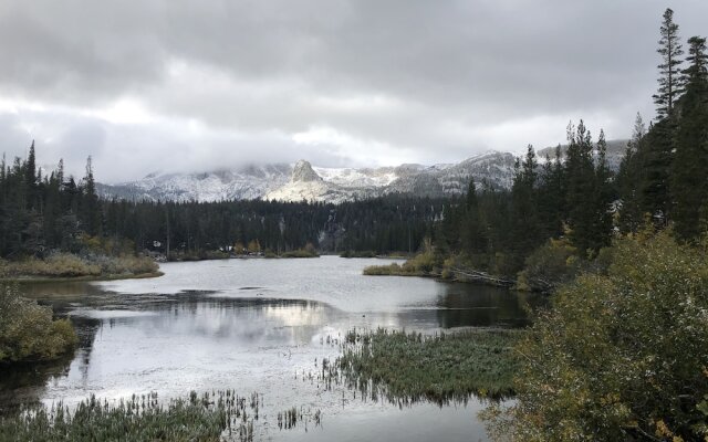 Mountainback #61, Den 2 Bedroom Condo