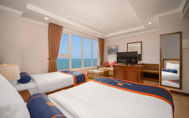 BlueSun Danang Beach Hotel – Guest Rooms – Da Nang