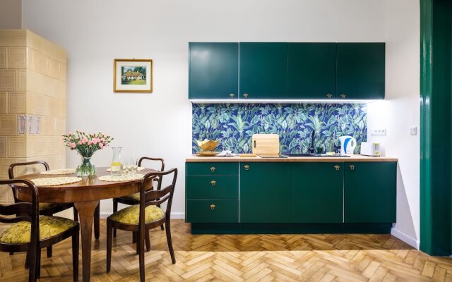 Tyzenhauz Apartments