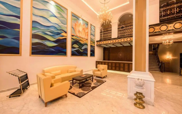 White Lotus Hotel By OYO Rooms