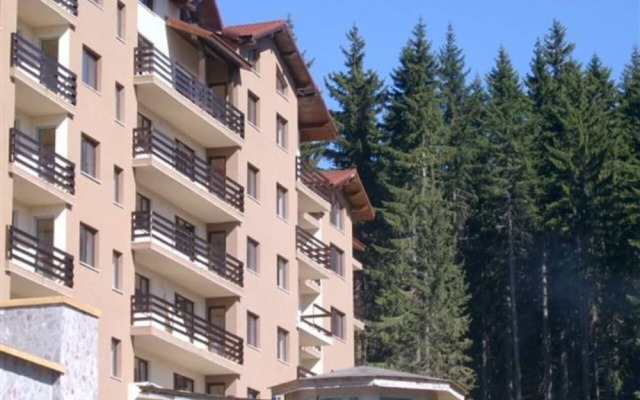 Stunning Mtn View 1-bed Ski Apt in Pamporovo