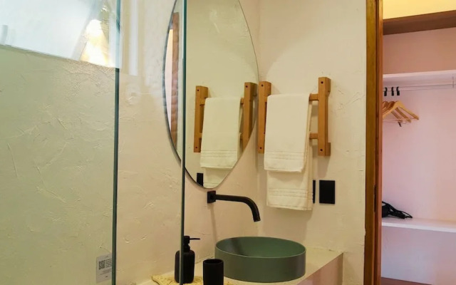Mikiki Lifestyle Hotel