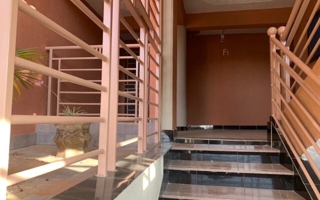 Lux Suites Dublin Suites Utawala