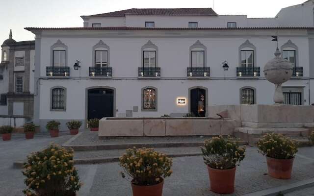 MouraSuites Hotel