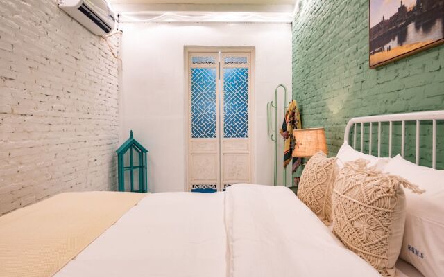 Shanghai Art Inn Vermeer