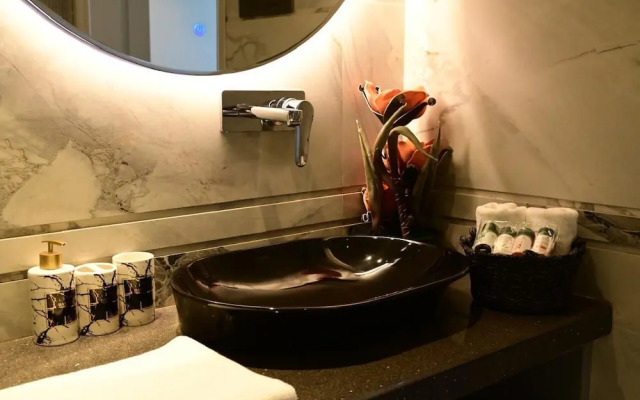 Aura Luxury Stays