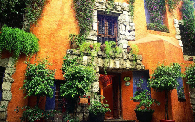The Alest Hotel