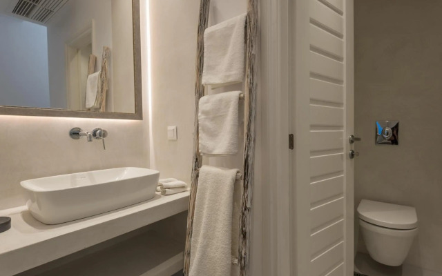 Alexandros Suites & Apartments