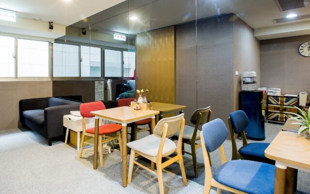 U Hotel (XIMEN)