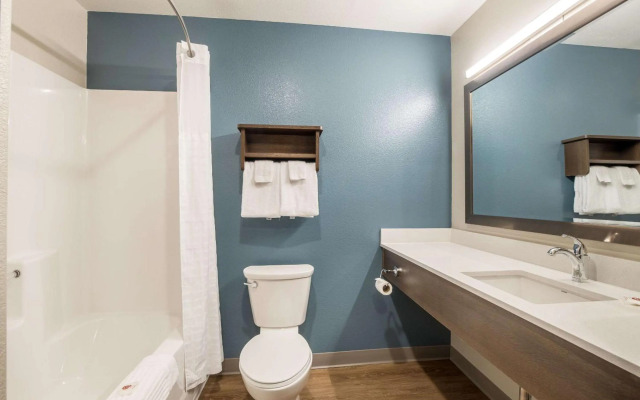 WoodSpring Suites Colton