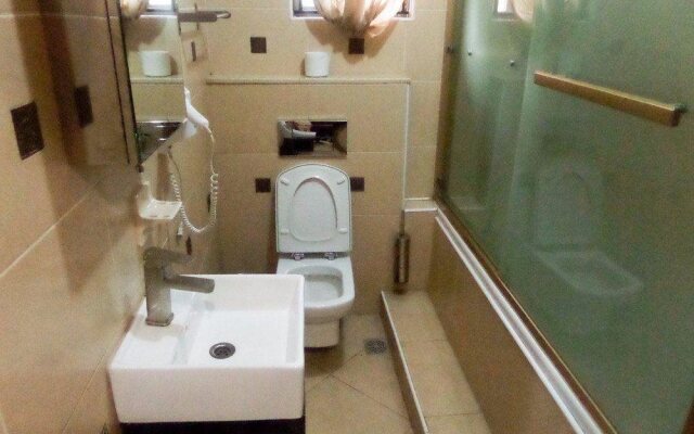 Firstview Luxury Apartment Hotel