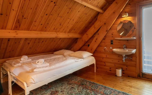 Nice Holiday Home With Beautiful Views