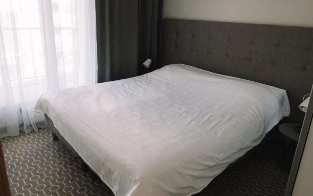 Merepargi ApartHotel & Cafe