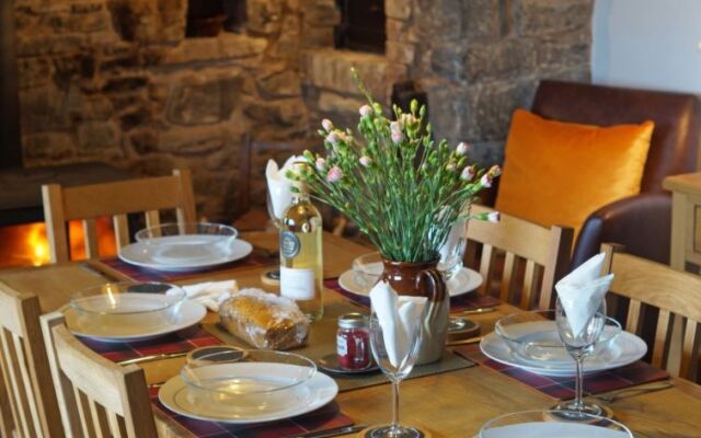 Holiday Home Uwch y Foel
