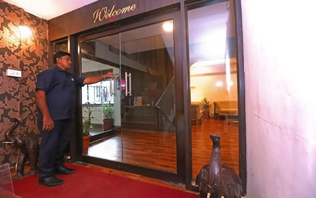 Hotel Shantiidoot