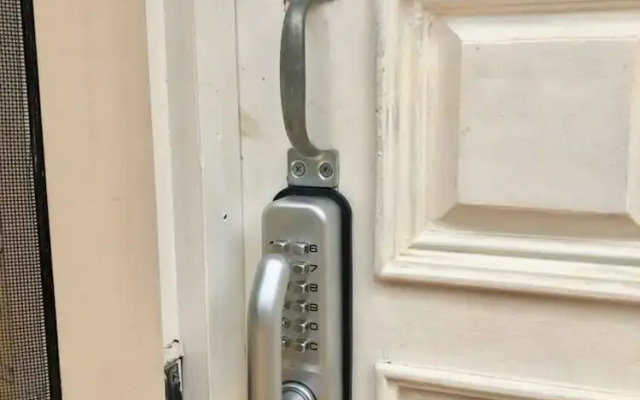 Quiet 1 Bedroom Guest House in Fairfield