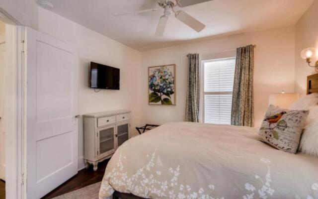 The Periwinkle House - 4bd-2ba - Sleep 10