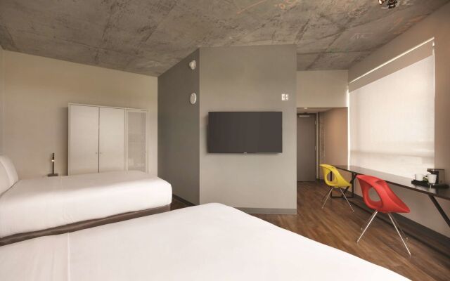 Kompose Boutique Hotel Miami Airport