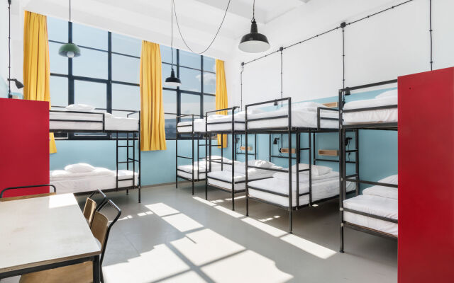 Fabrika Hostel & Suites - Hostel