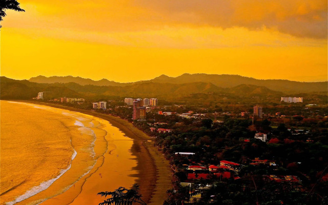 Jacó Laguna Resort and Beach Club