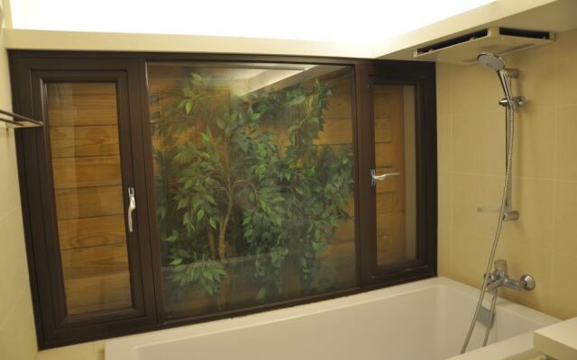 Yutian House