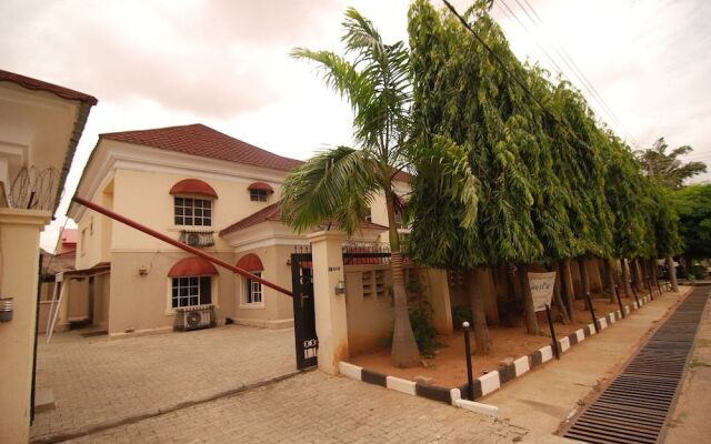 Grandville Hotel & Resort