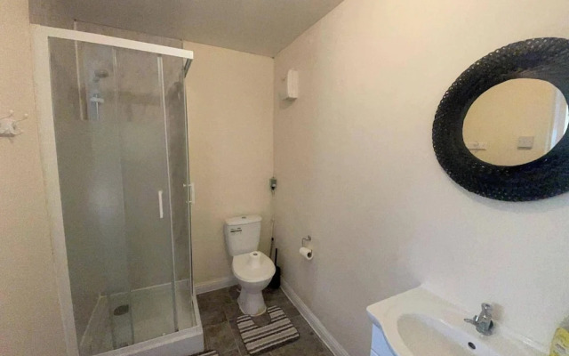 Bristol Bliss Apartment - Patchway Retreat