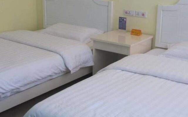 Yangshuo Romantic Hostel