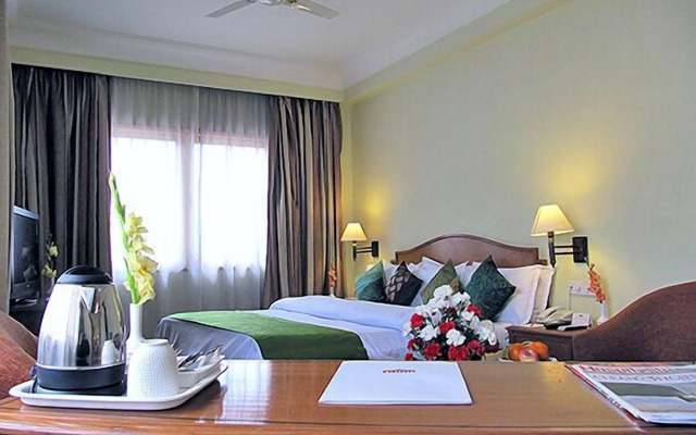 Hotel Ritz Plaza