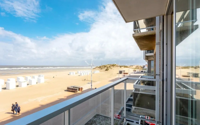 Modern Coastal Apartment in Koksijde