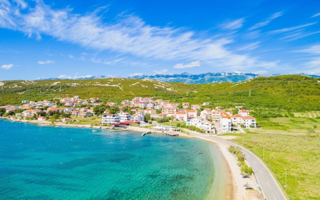 Beachfront Santa Maria 1 Apartment 4