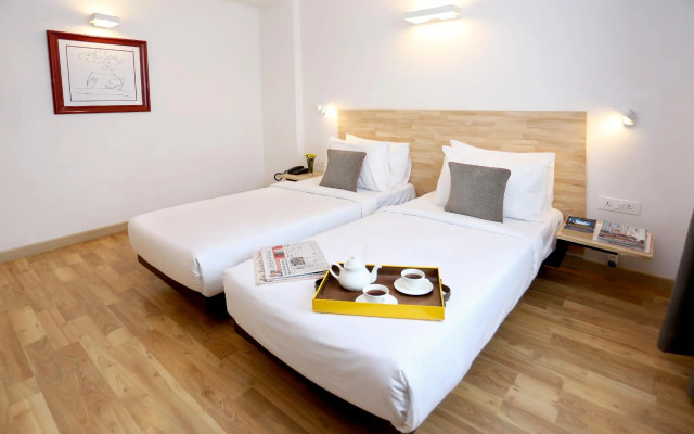 OYO Townhouse 012 Kaushambi Metro Ghaziabad