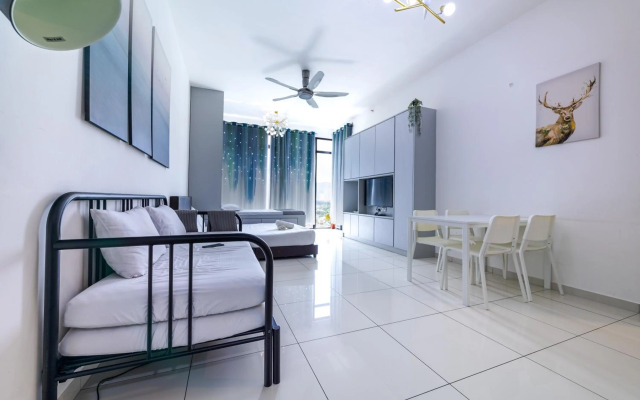 13a-Georgetown Beacon Executive Suites #Infinity Pool