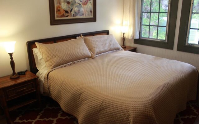 Lava Lodge at Hale Kilauea