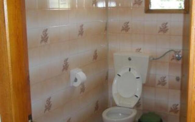 Aparthotel 1 Star Troulos