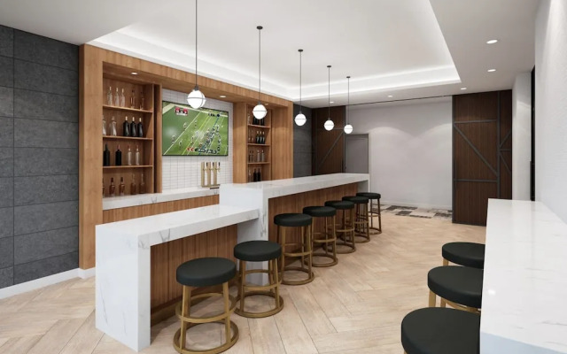 Staybridge Suites Montréal Airport - St-Laurent By IHG