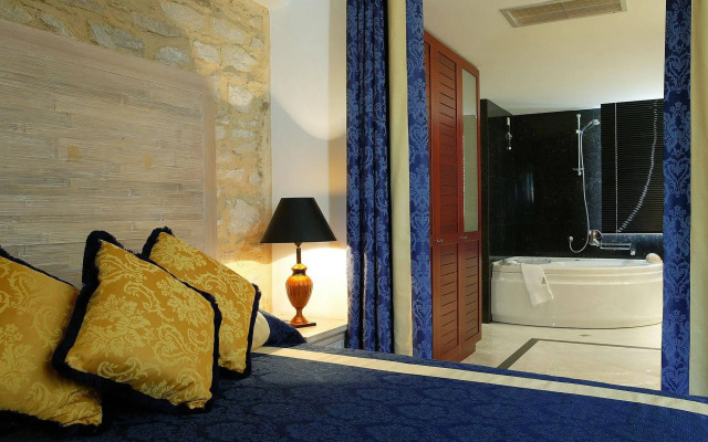 Maritsas Hotel & Suites