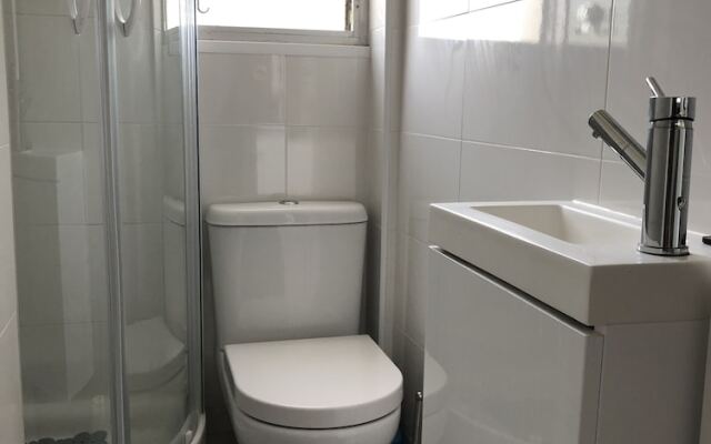 T&H Aragon Family Apartment