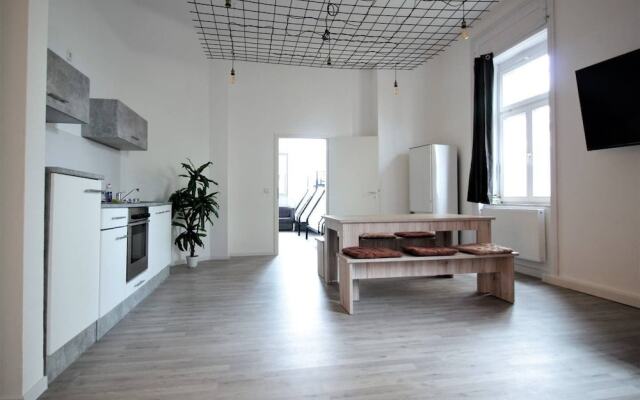 Geräumiger Altbau für große Gruppen