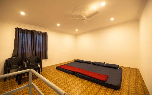 Sri Sai Holiday Inn