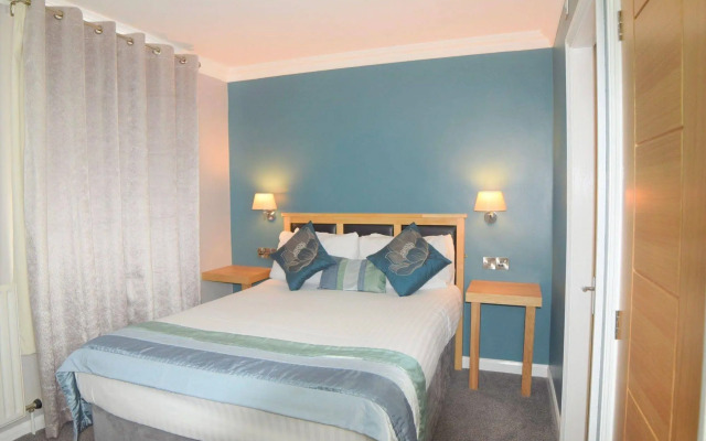 Dovedale Hotel
