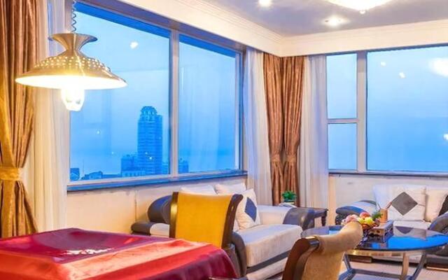 Yantai Celebrity Hotel