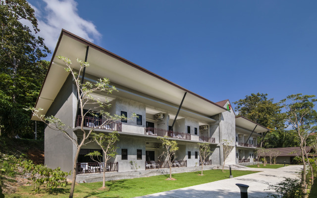 Kaw  Kwang Beach Resort
