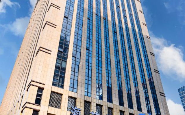 Haifei Hotel (Zhengzhou High-speed Railway East Station Convention and Exhibition Center) – Exterior – Zhengzhou