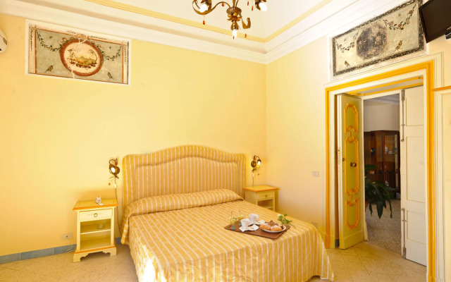 Hotel Torre Saracena