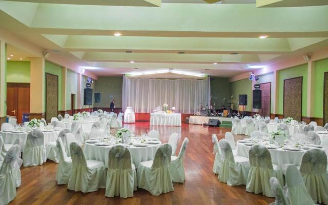 Los Parrales Resort Hotel