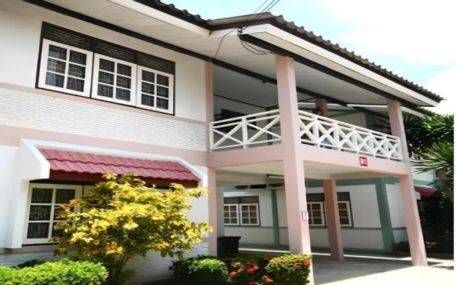 Paisiri Hotel